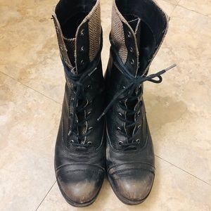 Combat boots